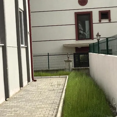 Building For Rent